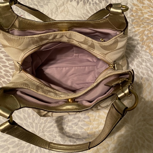 Coach purse - Picture 5 of 5